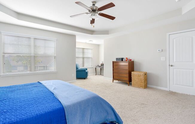 4 beds, 3 baths, $2,400