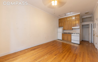 1384 LEXINGTON AVE