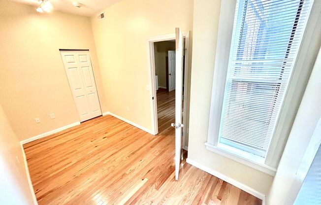 1 bed, 1 bath, 396 sqft, $1,075, Unit 3C