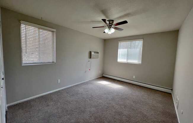 Brewster Place Apartments Saint Paul, MN bedroom