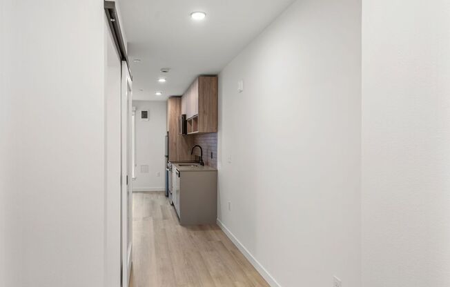 Studio, 1 bath, 311 sqft, $1,347, Unit 508