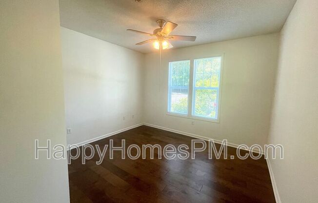 2 beds, 2 baths, 1,057 sqft, $2,100