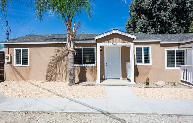 COMING SOON OCTOBER 10th!!! Renovated 2x1 in the Heart of El Cajon with Fenced Yard, AC, W/D, and Parking!