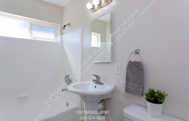 Studio, 1 bath, 444 sqft, $1,525, Unit 21