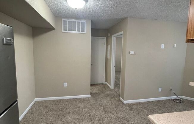 2 beds, 2 baths, 900 sqft, $1,200, Unit 510