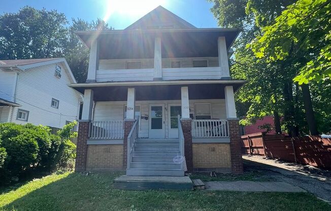 3292-3294 W. 111th St