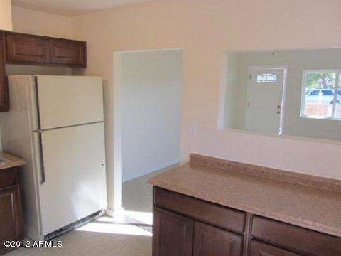 Charming 1 Bedroom 1 Bath In Downtown Gilbert! Electric Included!
