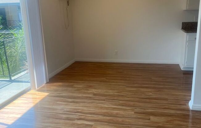 129 - Starcrest Apartments