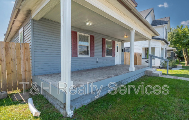 1327 E MINNESOTA ST