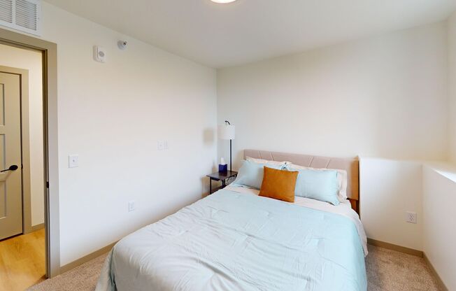 2 beds, 1 bath, 850 sqft, $1,145, Unit 1005-102 (Furnished)