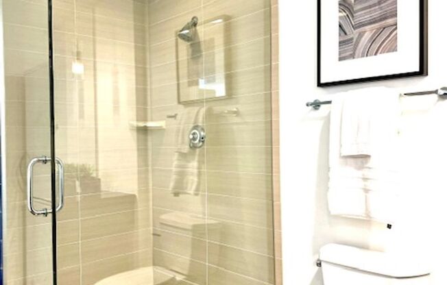 1 bed, 1 bath, 570 sqft, $1,400, Unit 208