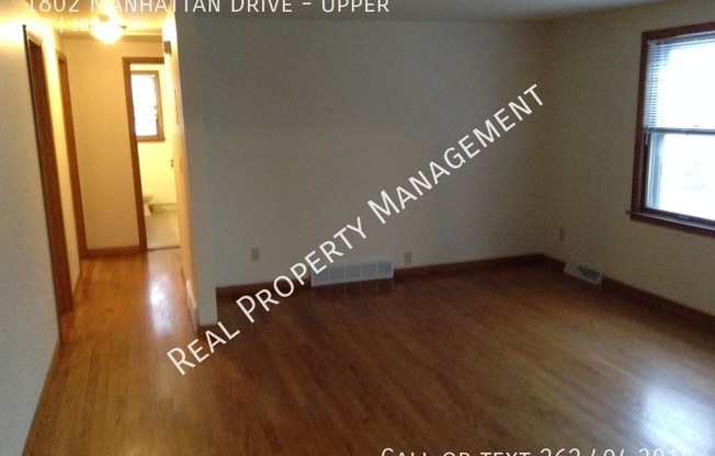 1802 MANHATTAN DR