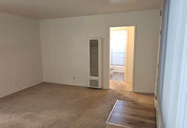 131 - 3385/3391/3395 Monroe St