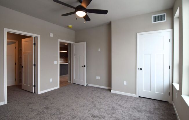 2 beds, 2 baths, 1,315 sqft, $2,190, Unit 8421-226