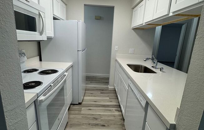 2 beds, 2 baths, 928 sqft, $1,699, Unit 3C