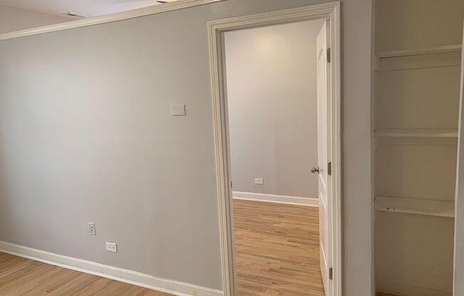 1 bed, 1 bath, $1,250, Unit 5554 #303