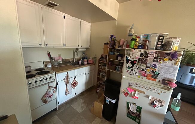 1 bed, 1 bath, $905, Unit 404