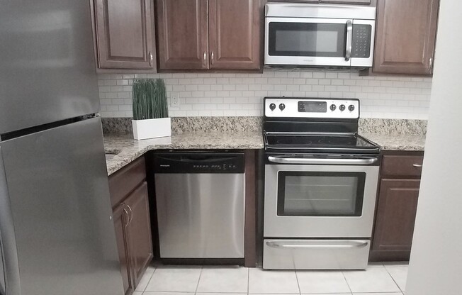 2 beds, 2 baths, $1,825, Unit # 610