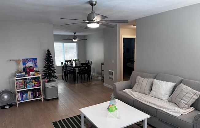 Beautifully Remodeled Condo!