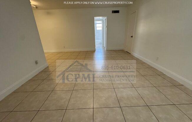 1 bed, 1 bath, 751 sqft, $1,725, Unit 5