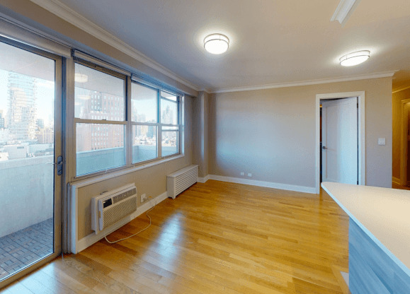 2 beds, 2 baths, $8,295, Unit 19H