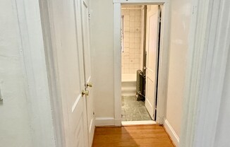 1 bed, 1 bath, 586 sqft, $2,150, Unit 4