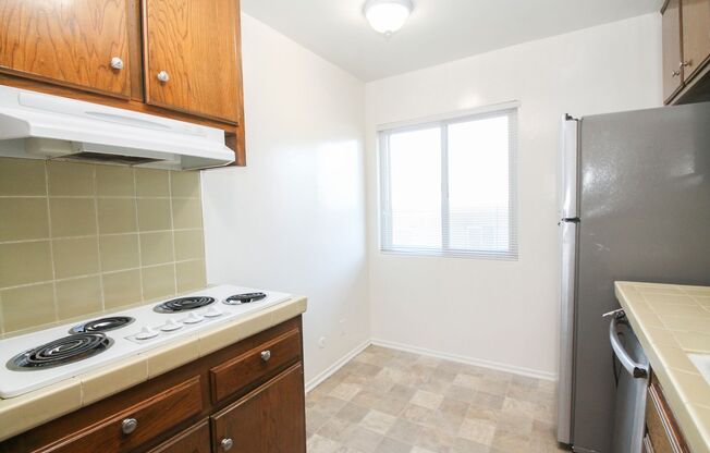 2 beds, 2 baths, 1,200 sqft, $3,695, Unit 5