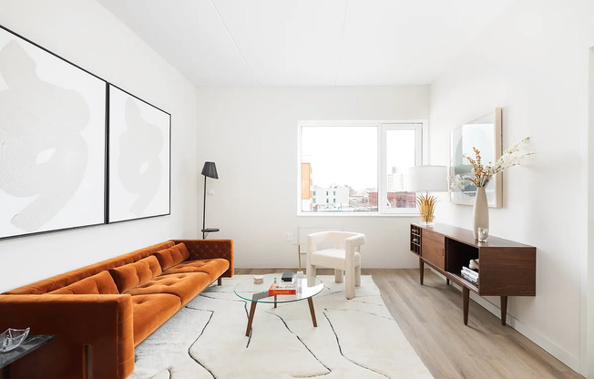 2 beds, 1 bath, $3,500, Unit 316