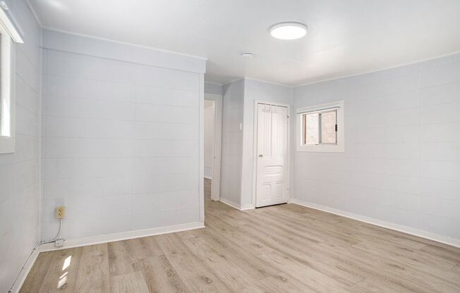 531 Taylor Ave - 1 bedroom | 1 bath | Back cottage