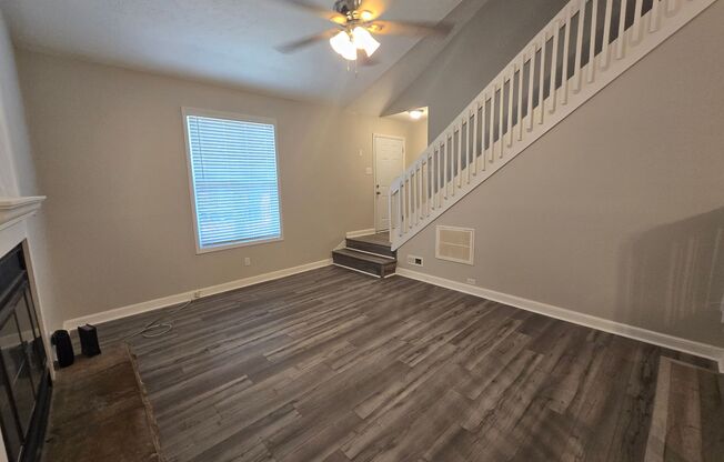 807 Danish Drive ~ Four Seasons
