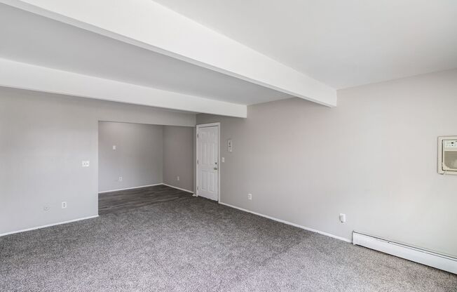 2 beds, 1 bath, 938 sqft, $1,400, Unit 21880 Coolidge - 203