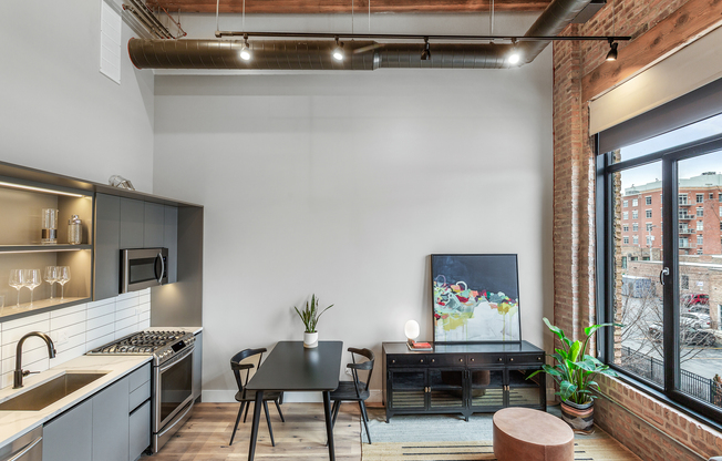 729 N SANGAMON