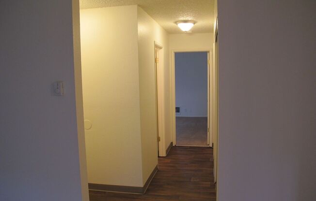 2 beds, 2 baths, 950 sqft, $1,595, Unit 1111