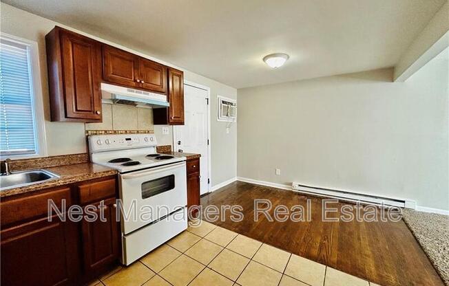 1903 KING GEORGE DR