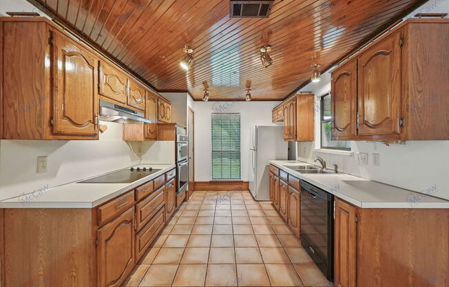 217 ELDER OAK DR
