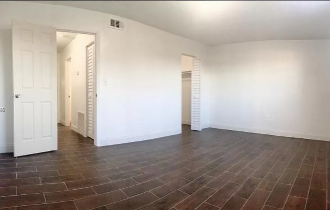 5497 NW 171 TER