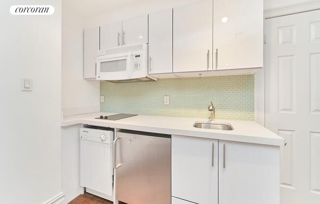 224 West 13th Street 5R