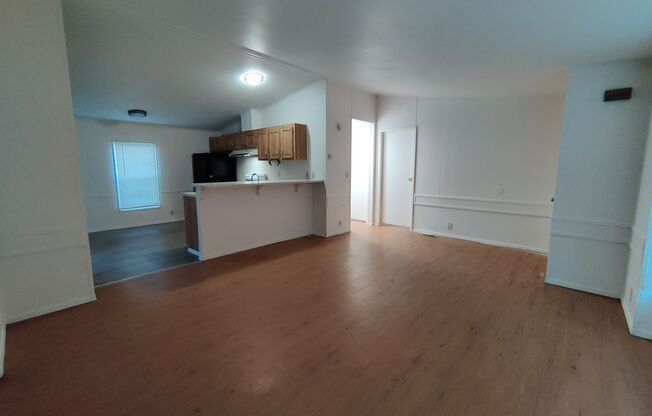 3 beds, 2 baths, 1,500 sqft, $1,595, Unit 24