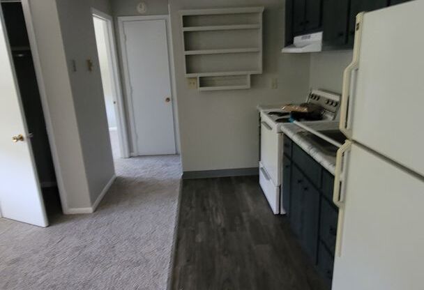 1 bed, 1 bath, 600 sqft, $875, Unit 5-G