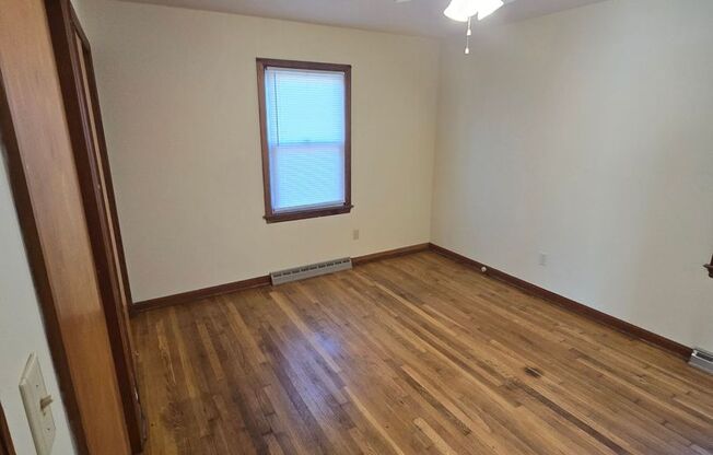 NEWLY REMODELED 3 BEDROOM HOUSE