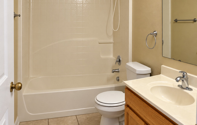 4 beds, 3.5 baths, $2,800