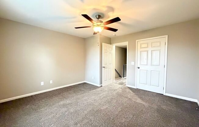 2 beds, 1.5 baths, $1,295