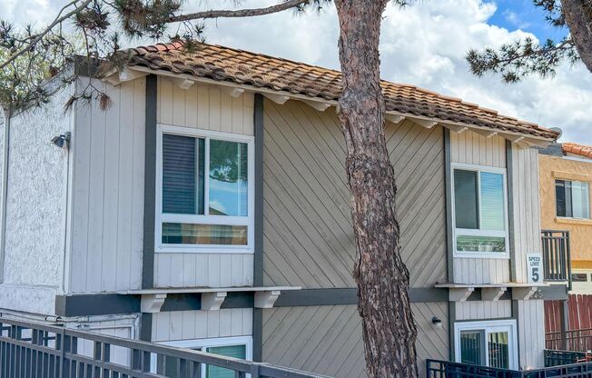 2625 Highland Ave