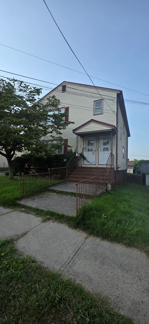 Price St. 129