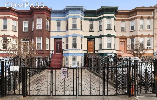 208 LENOX RD