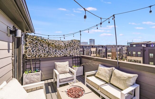 South End Sophistication – Bright & Stylish 3-Bed Townhome with Rooftop Retreat!