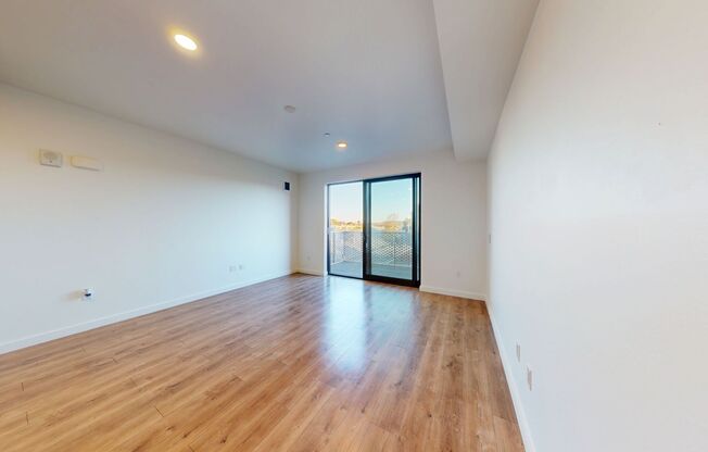 Studio, 1 bath, 460 sqft, $1,850, Unit 315