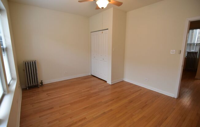 1 bed, 1 bath, 575 sqft, $1,650, Unit GR 716-1S