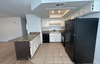 2 Bedroom 2 bath Condo!