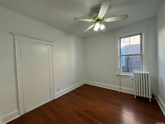 3 beds, 1 bath, $3,500, Unit 2